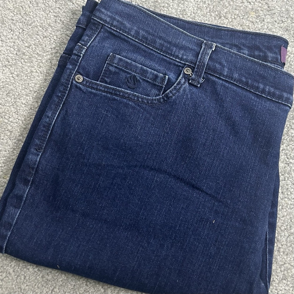 Gloria Vanderbilt Amanda Size 18W Blue Stretch Denim Straight Leg Jeans 38x26